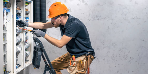 Best Licensed Electrician  in Daytona Beach, FL